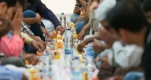 people-sitting-at-a-table-during-ramadan-after-a-day-of-fasting
